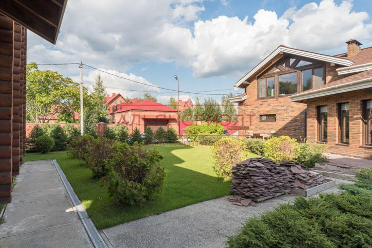 Коттедж/дом РЕНТГЕНОВСКАЯ