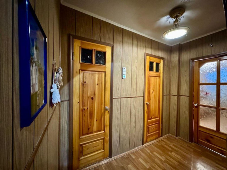 3-комн квартира Октябрьская ул, 1