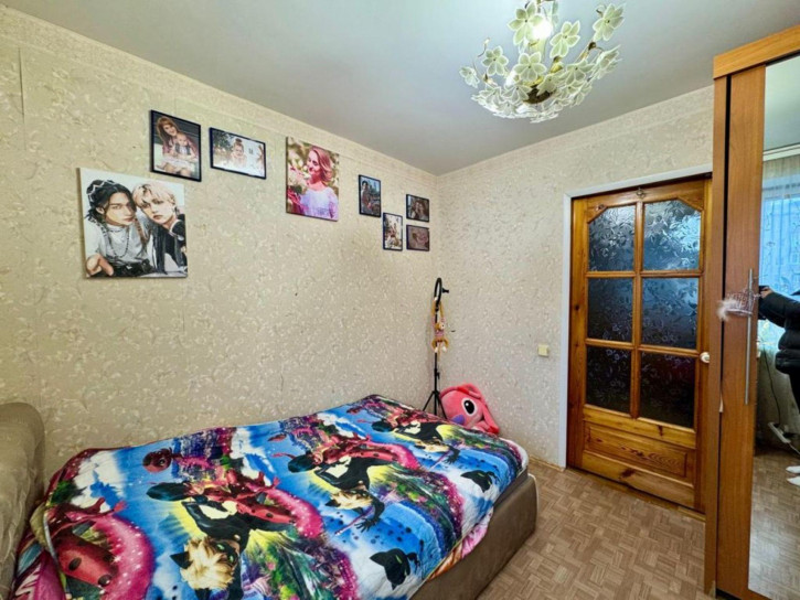 3-комн квартира Октябрьская ул, 1