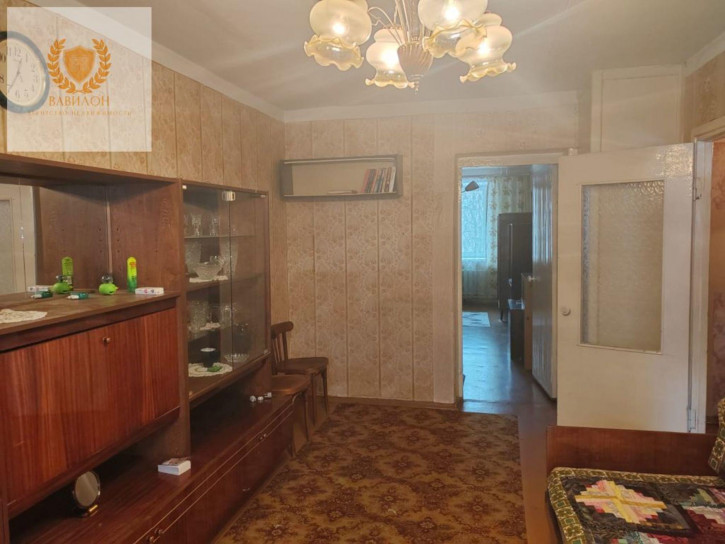 2-комн квартира Ньютона ул, 40 2-комн квартира Ньютона ул, 40