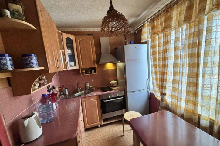 3-комн квартира Максима Горького 5