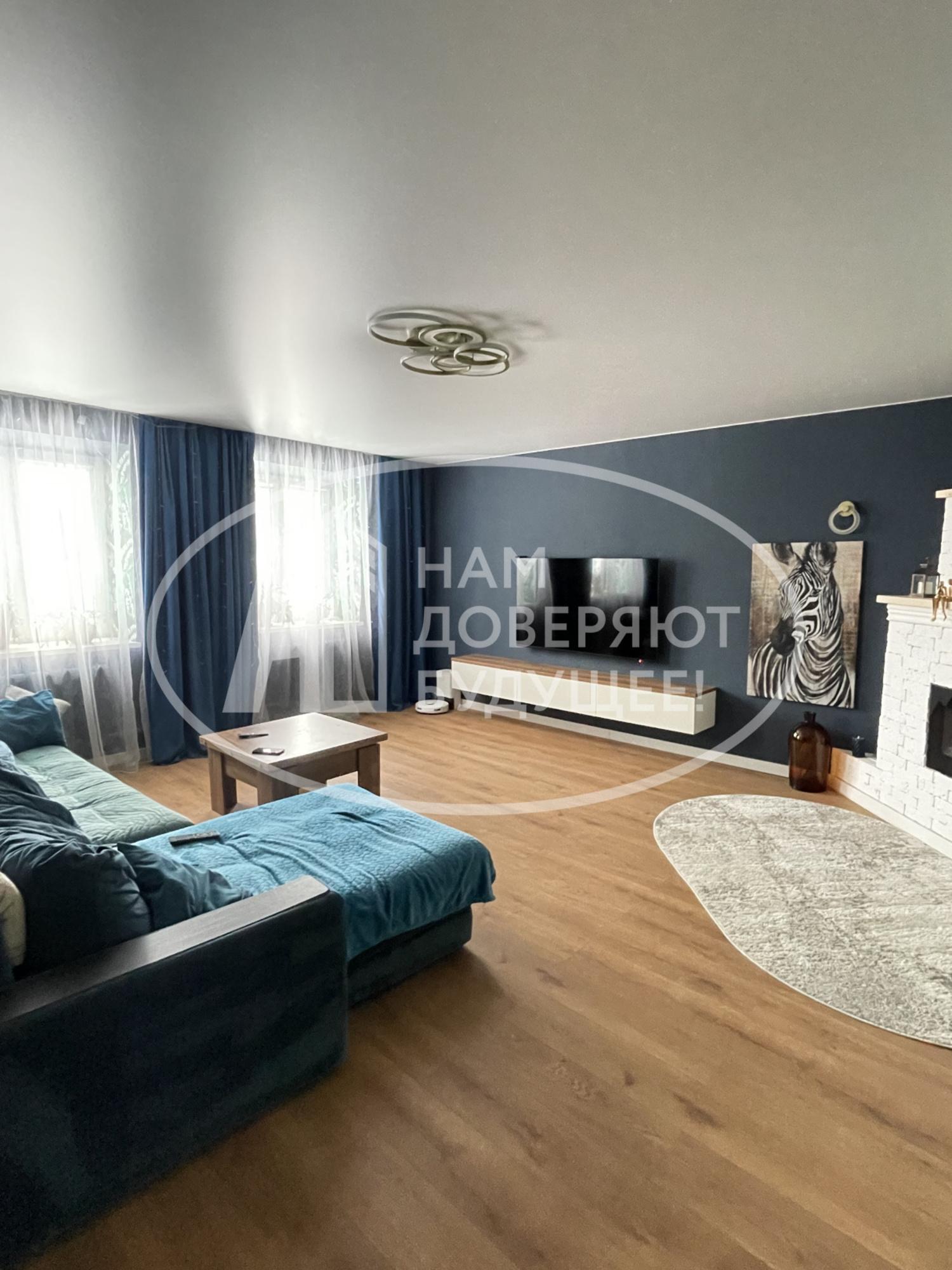 Купить дачу, дом, коттедж за 15 500 000 рублей на 2-я Дальняя улица, 18