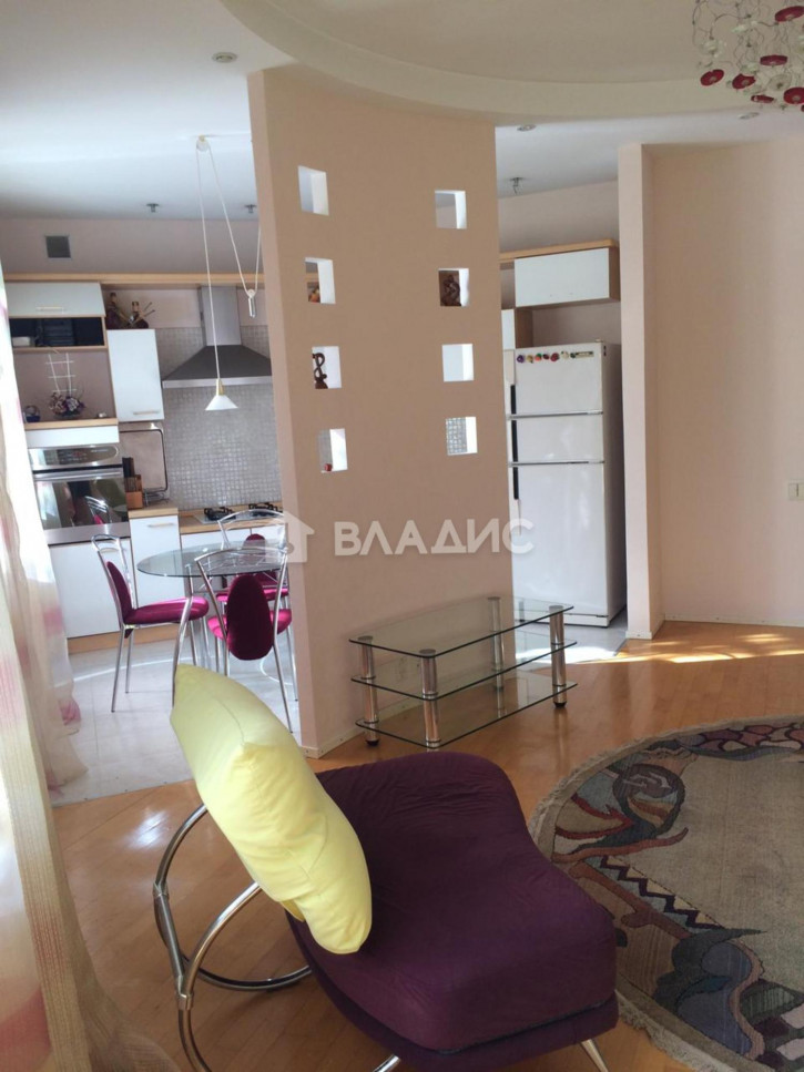 3-комн квартира улица Труда