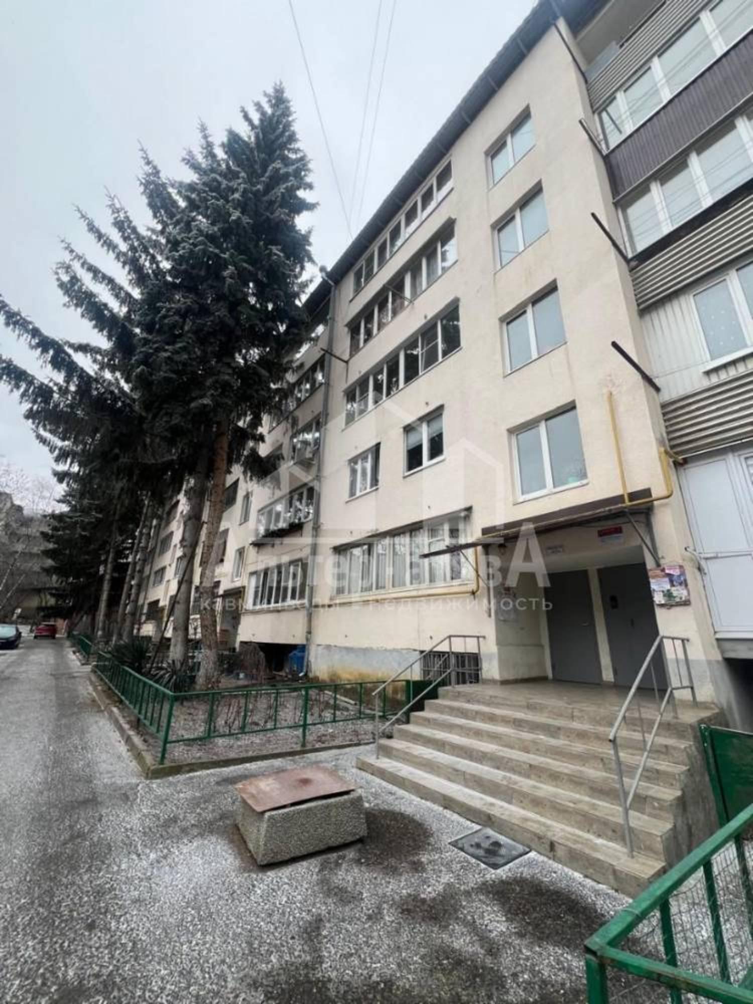 Купить квартиру за 5 200 000 рублей на Фоменко ул.