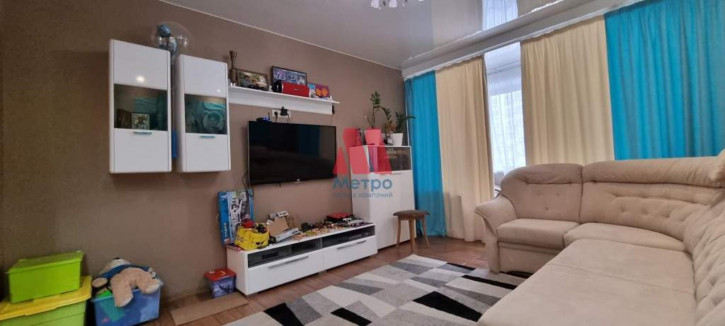 3-комн квартира Куконковых улица, д.144