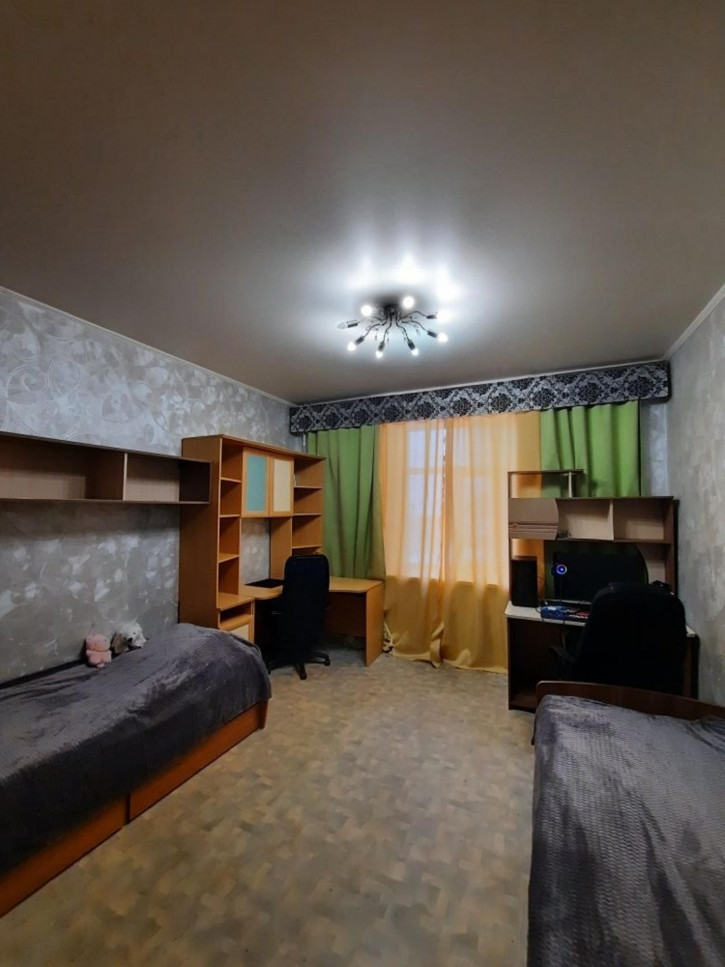 2-комн квартира Суворова ул, 42 2-комн квартира Суворова ул, 42