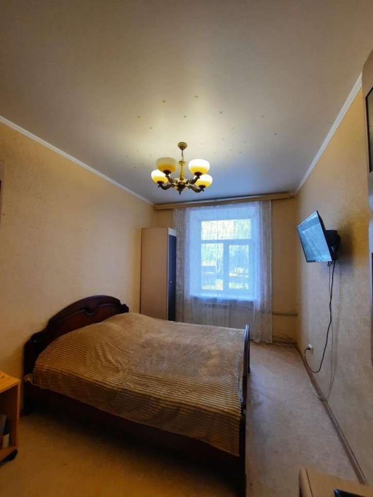 2-комн квартира Суворова ул, 42 2-комн квартира Суворова ул, 42