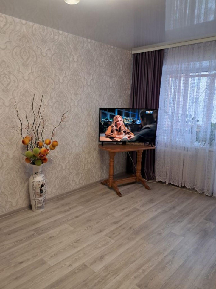 1-комн квартира Третьего Авиаотряда ул, 12
