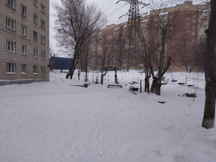 Комната Макаренко, 33