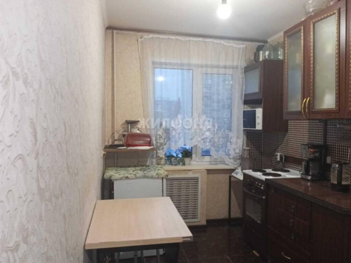 2-комн квартира Селезнева, 37