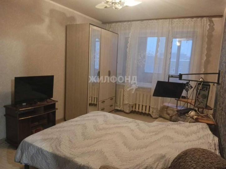 2-комн квартира Селезнева, 37