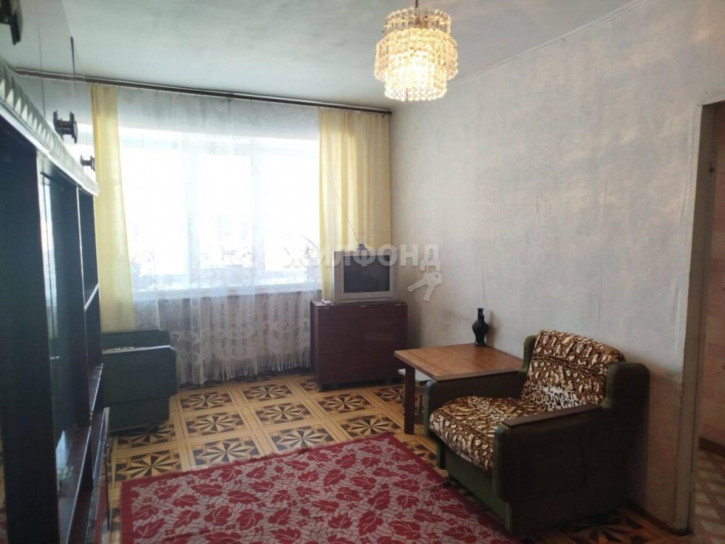 2-комн квартира Фасадная, 20