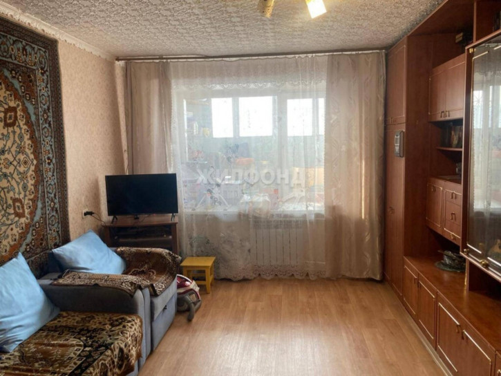 2-комн квартира Большевистская, 175/6