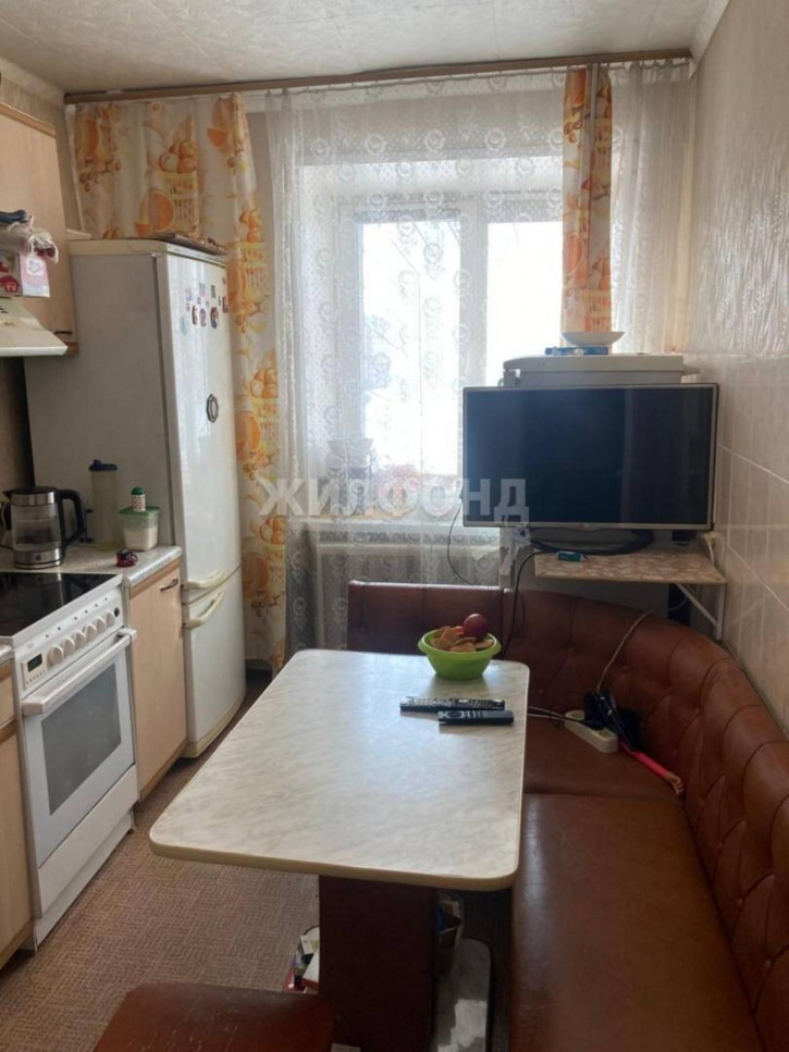 2-комн квартира Большевистская, 175/6