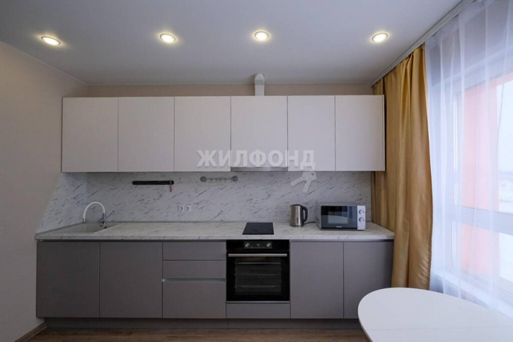 1-комн квартира Рельефная, 106/3