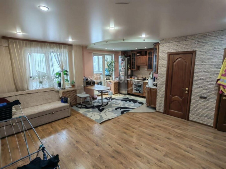 2-комн квартира Троллейная, 1