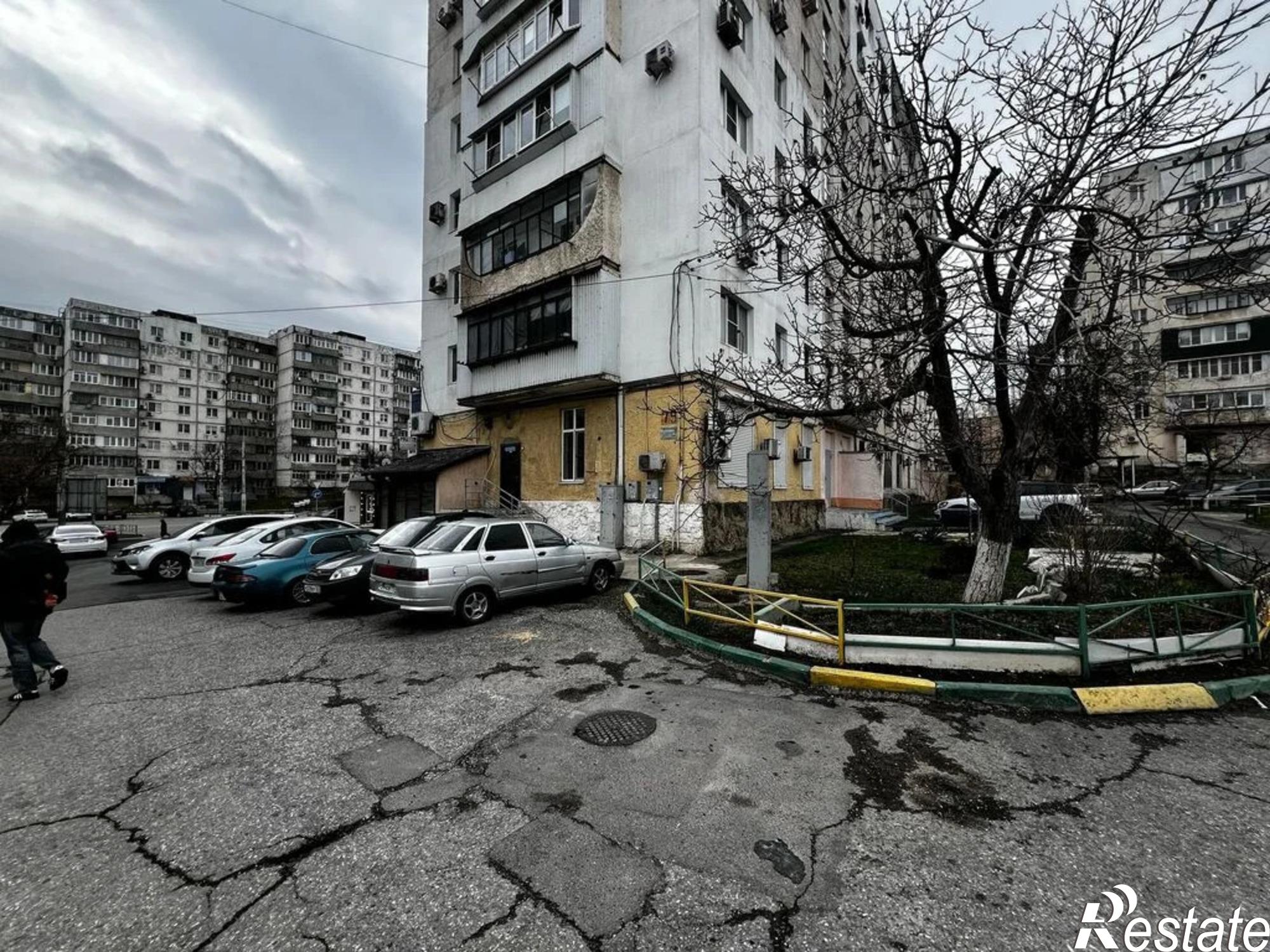 Купить торговое помещение за 12 900 000 рублей на ул. Героев Десантников, 79