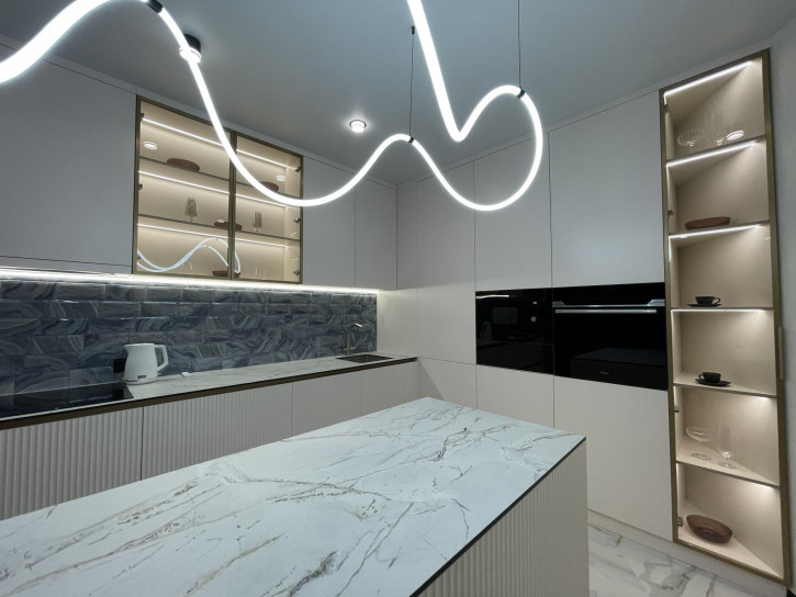 3-комн квартира Дмитрия Козулева ул, 2
