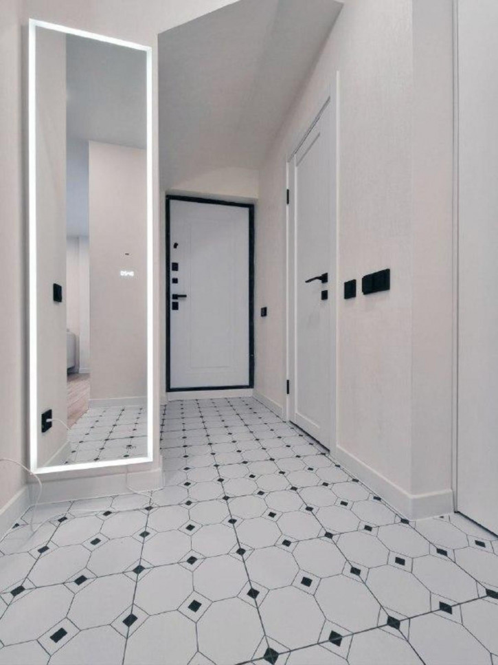 3-комн квартира Ленинградская улица, 83