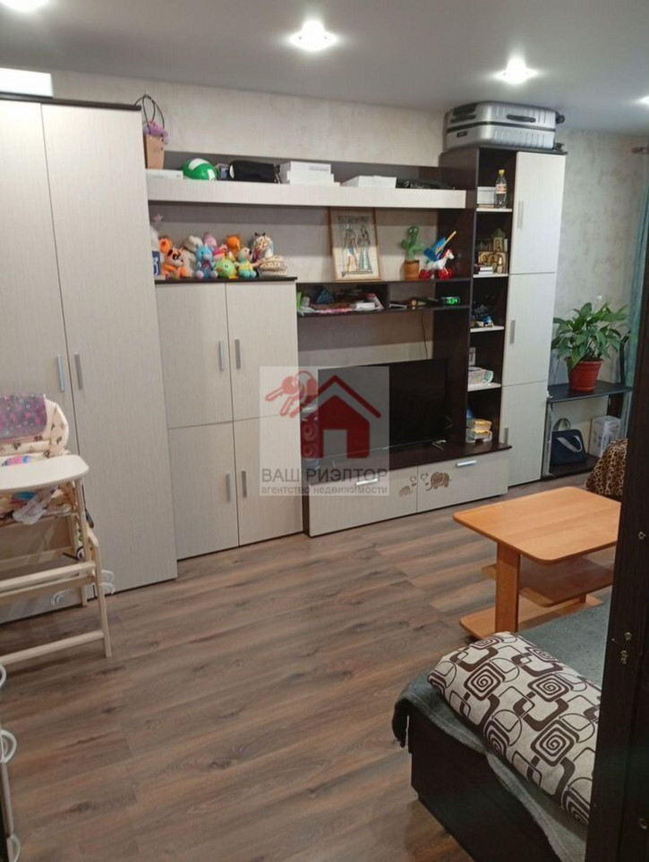 1-комн квартира Промышленности улица, 315