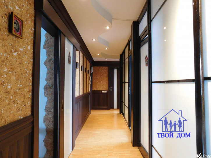 5-комн квартира Новосибирск, ул. Дуси Ковальчук, 258