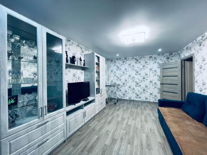 2-комн квартира Старое шоссе, 3бк2