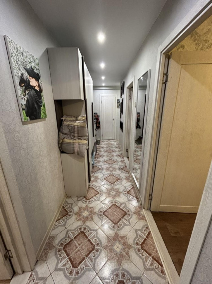 3-комн квартира Сергея Есенина ул, 34