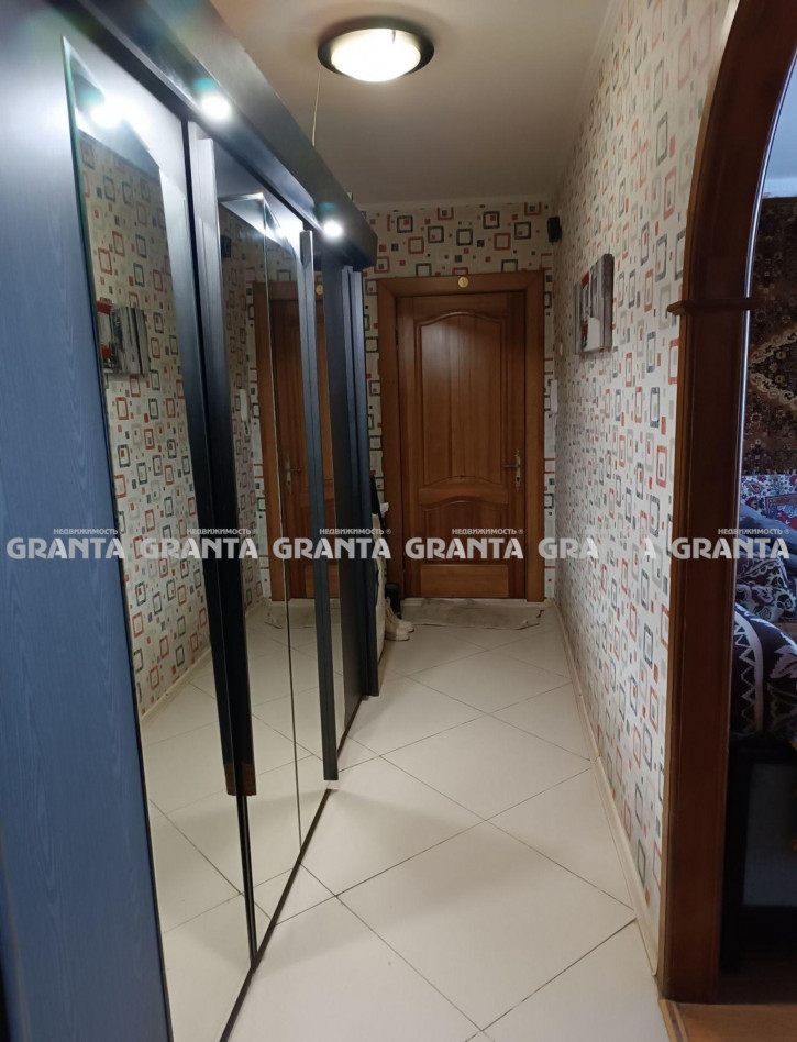 4-комн квартира ул 78 Добровольческой бригады, 3