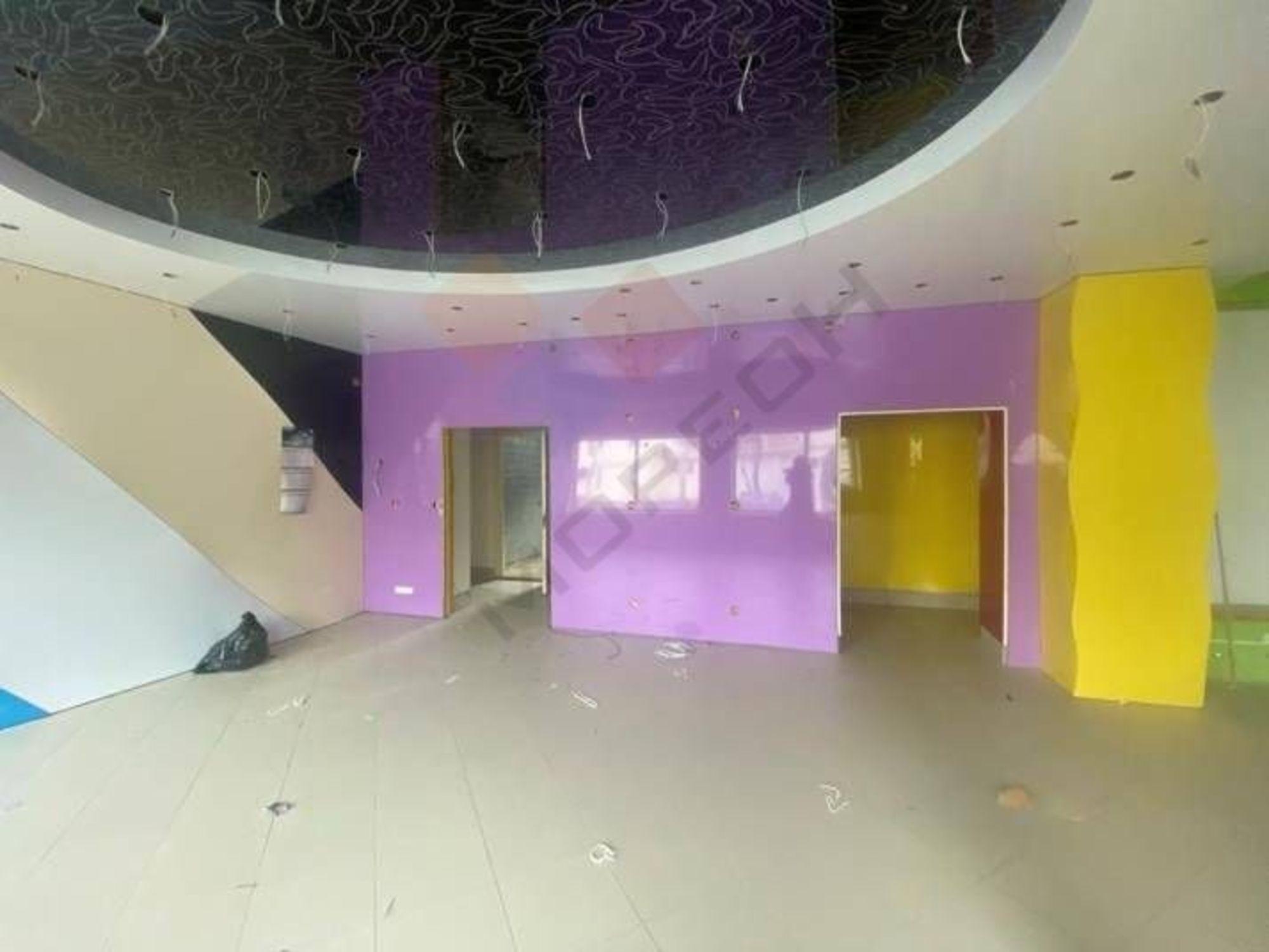 Купить помещение свободного назначения за 8 700 000 рублей на Старшинова б-р