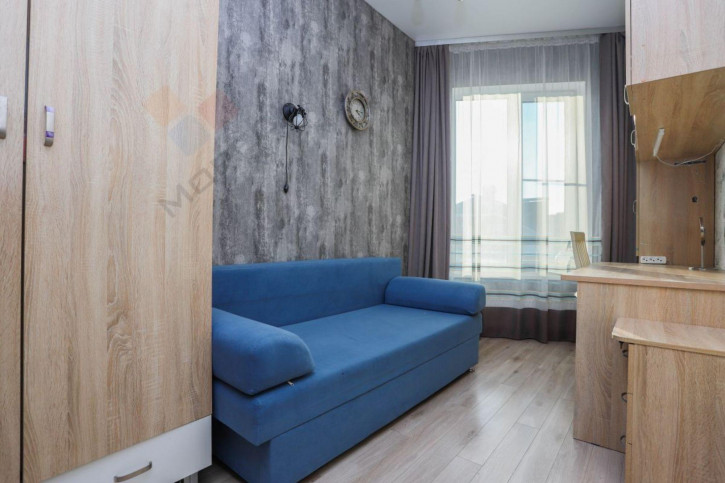 4-комн квартира Гёте пр-кт, 9