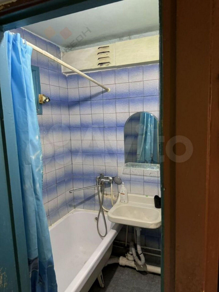 2-комн квартира Благоева ул, 14