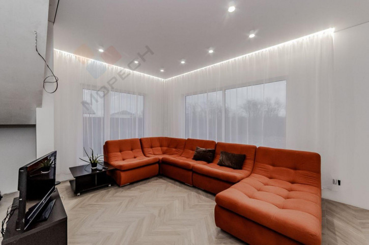 Коттедж/дом Зеландская ул, 58 Коттедж/дом Зеландская ул, 58