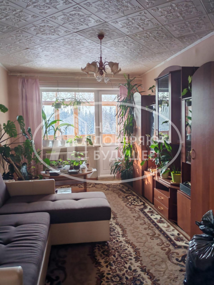 3-комн квартира проспект Свердлова, 4