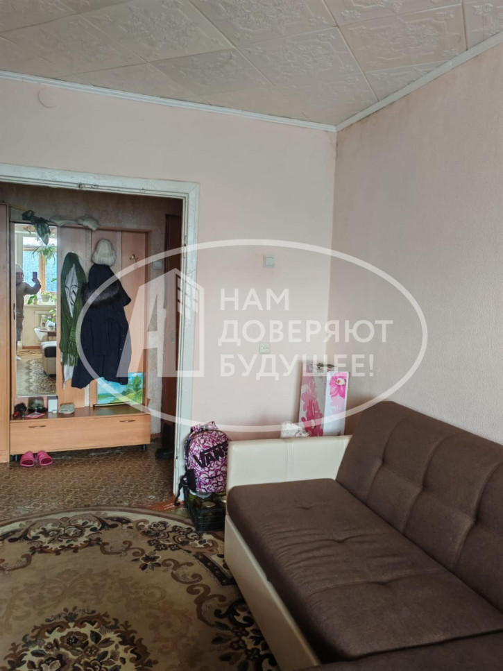 3-комн квартира проспект Свердлова, 4