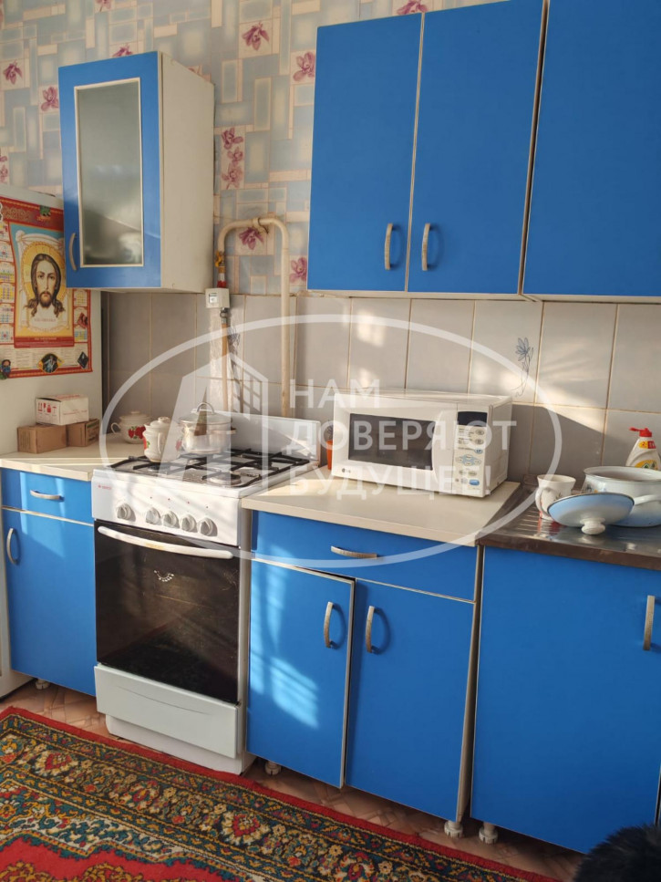 3-комн квартира проспект Свердлова, 4