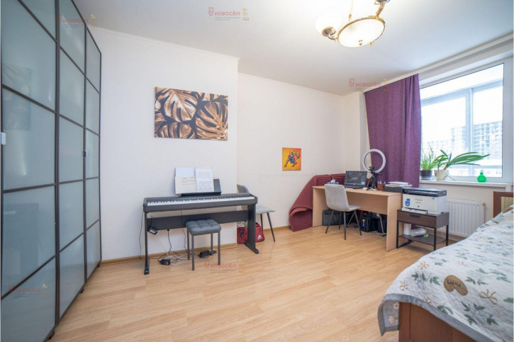 3-комн квартира Калинина 3