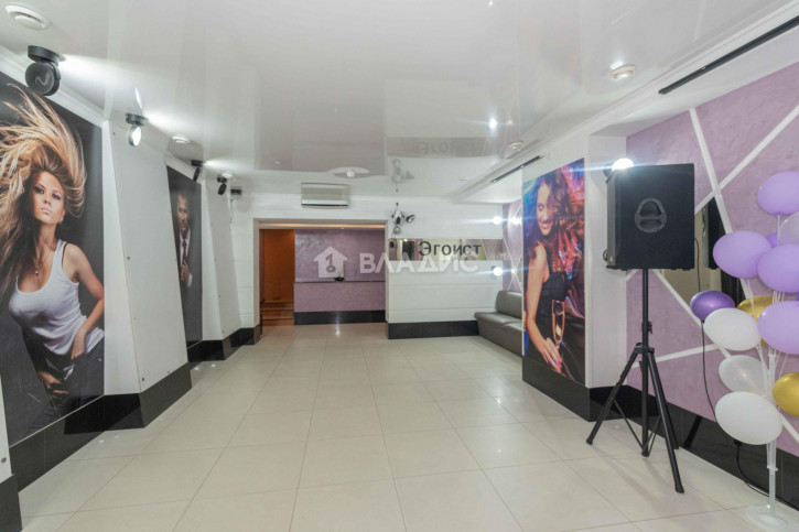 Помещение свободного назначения Октябрьский проспект