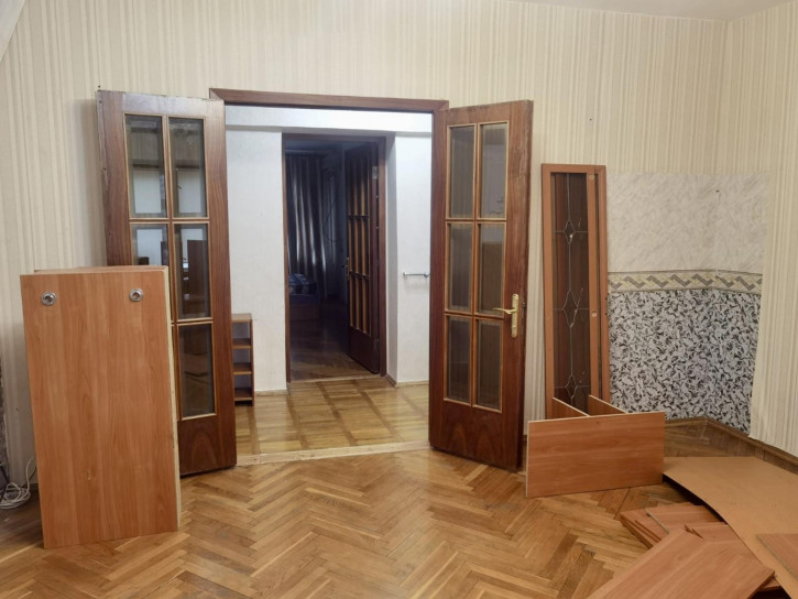 4-комн квартира Первомайская улица, 32 4-комн квартира Первомайская улица, 32