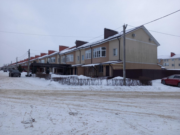 Коттедж/дом Ермака ул., 1 Коттедж/дом Ермака ул., 1