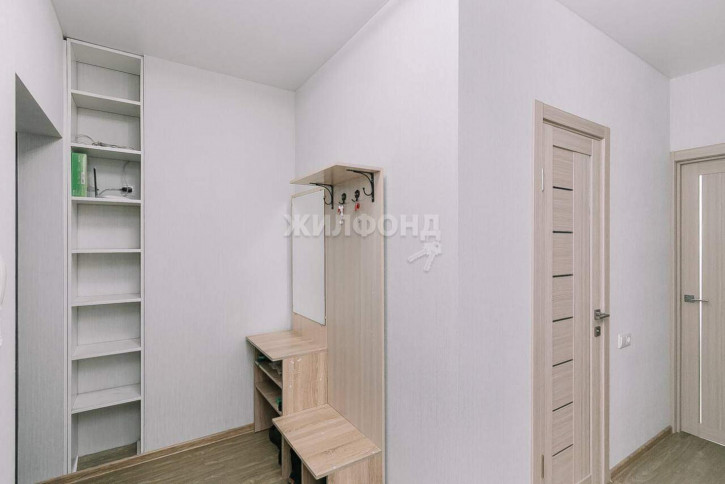 3-комн квартира Виктора Уса улица, д.1/1