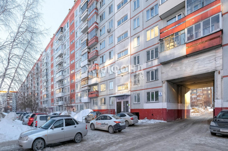 2-комн квартира Комсомольская, 4