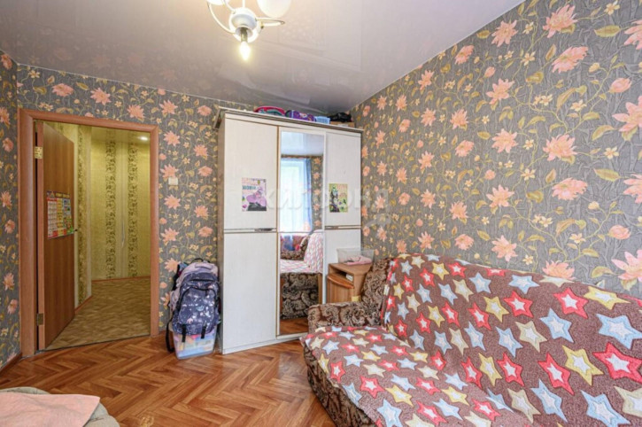 2-комн квартира Выборная, 115