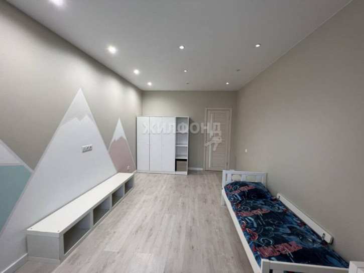 3-комн квартира Воскресная, 37