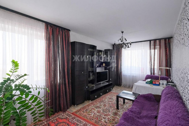 3-комн квартира Полтавская, 29