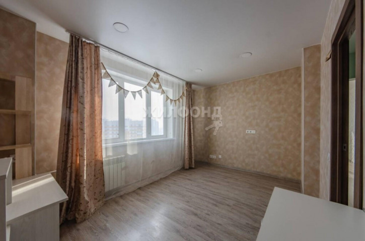 2-комн квартира Николая Сотникова, 19 2-комн квартира Николая Сотникова, 19