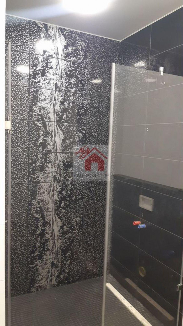 2-комн квартира Осипенко улица, 38