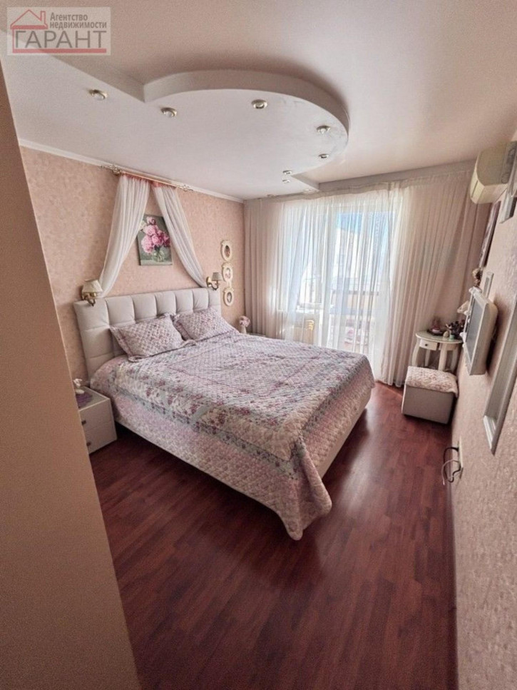 4-комн квартира Енисейская улица, 37