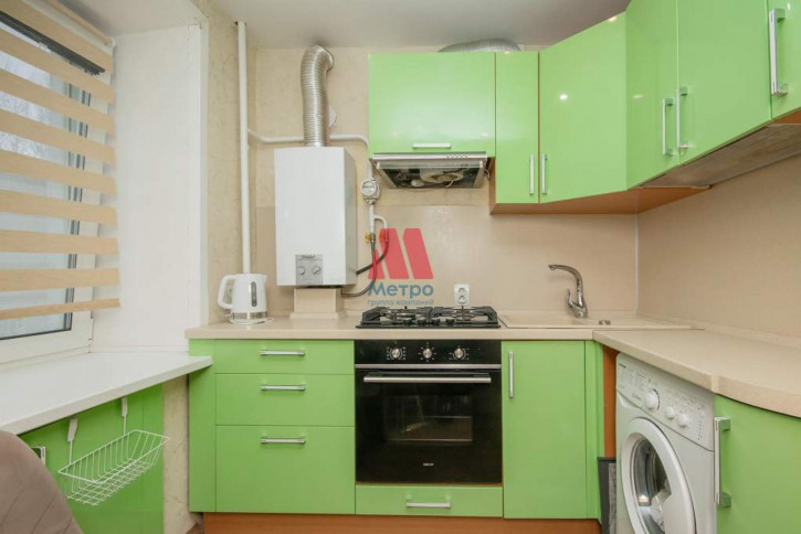 2-комн квартира 8 Марта улица, д.8