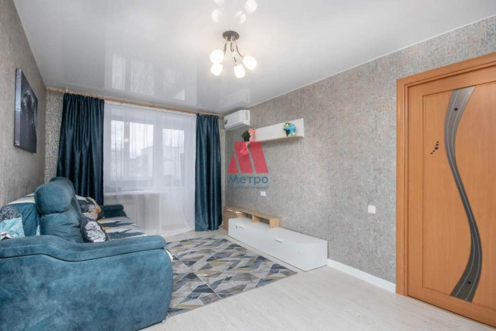 2-комн квартира 8 Марта улица, д.8