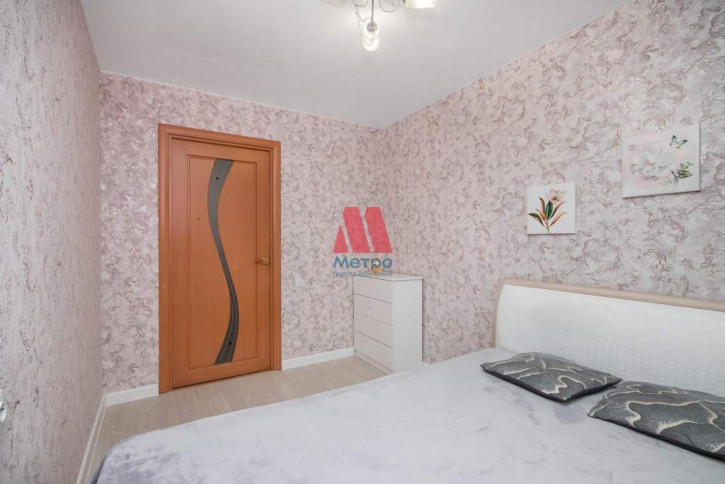 2-комн квартира 8 Марта улица, д.8